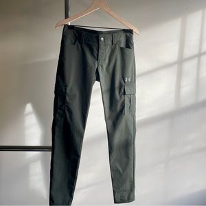 Outdoor Water Repelling Under Armour Athleisure Pants, Olive Green Size 2
